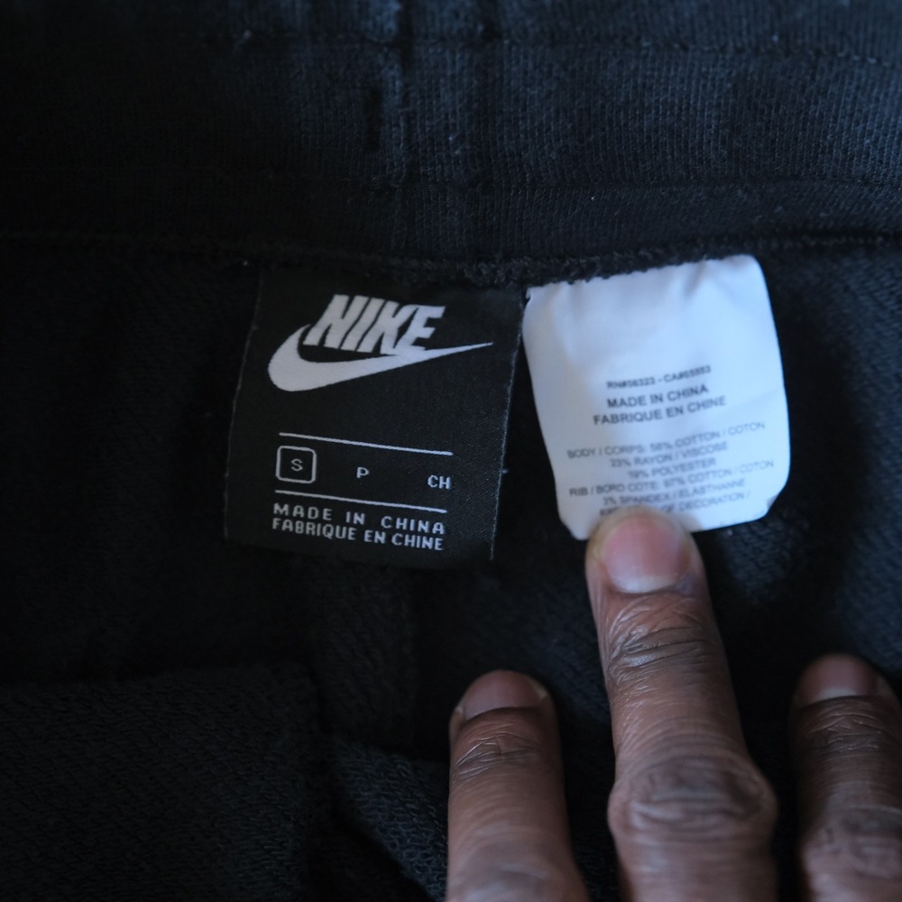 Nike Shorts Mens Black Animal Print Graphic Streetwear Small CI3011-010 - Picture 3 of 10